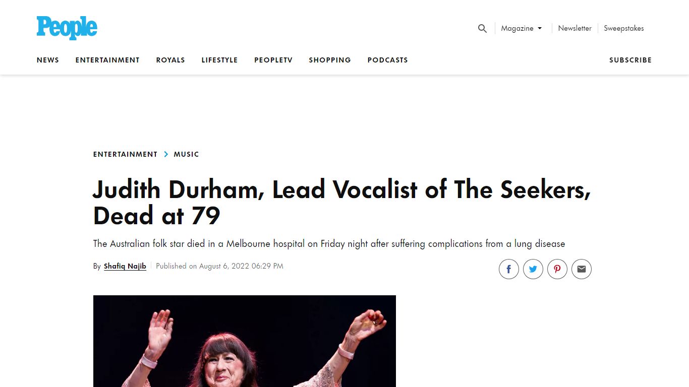 Judith Durham Death: Lead Singer of The Seekers Dies at 79 - people.com